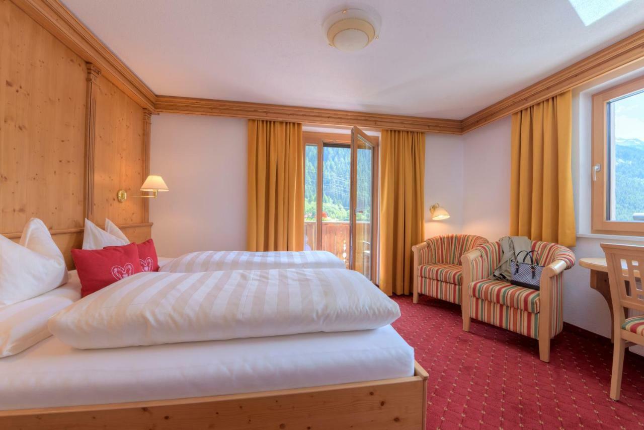Hotel Traube Петтной-ам-Арльберг Екстер'єр фото
